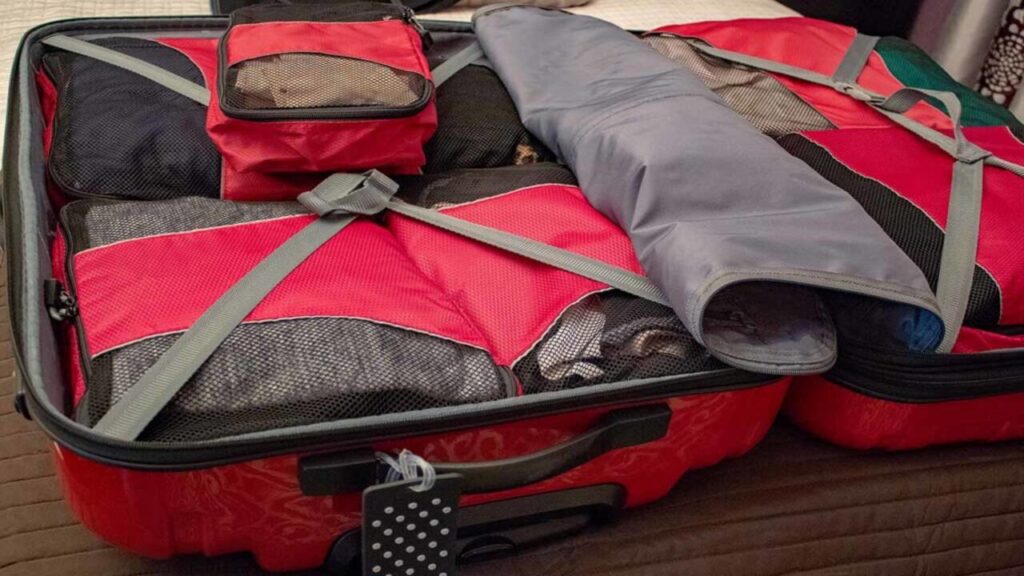 How To Pack Dirty Clothes While Travelling – 10 Smart Tips