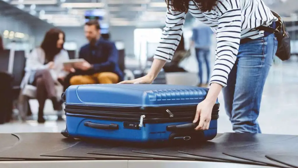6 Tips On How Can I Reduce The Weight Of My Suitcase