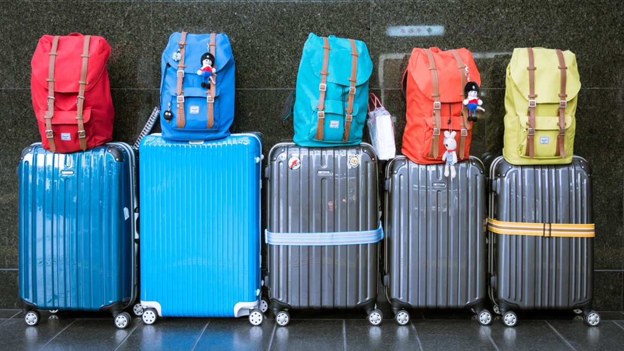 How Much Luggage Can You Take On Bus Travel Rules
