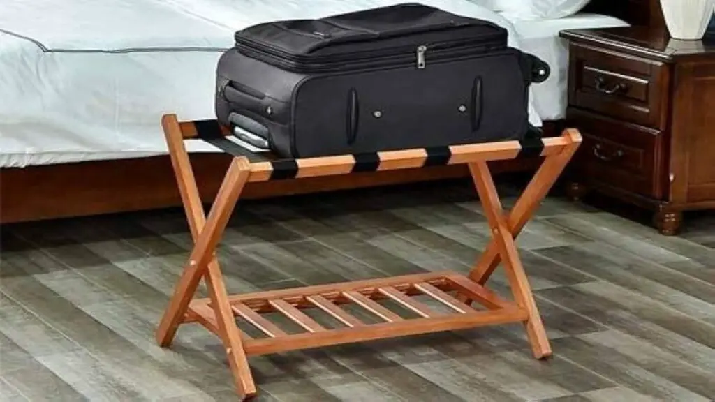 How To Determine If A Luggage Rack Is Worth Its Price