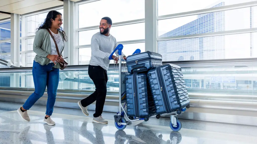 How To Manage Luggage Carts At The Airport