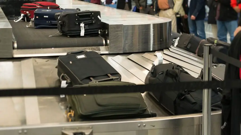 Obtaining Luggage At Your Destination Airport