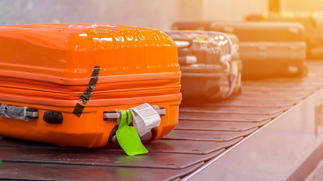 Can Suitcases Be Locked When Flying Flying Secure