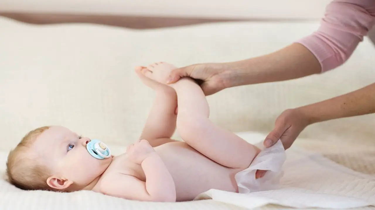 Benefits Of Wiping Your Baby After Every Diaper Change