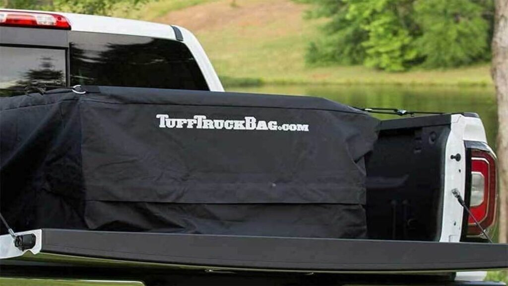 Different Methods Of Securing Luggage In Truck Bed