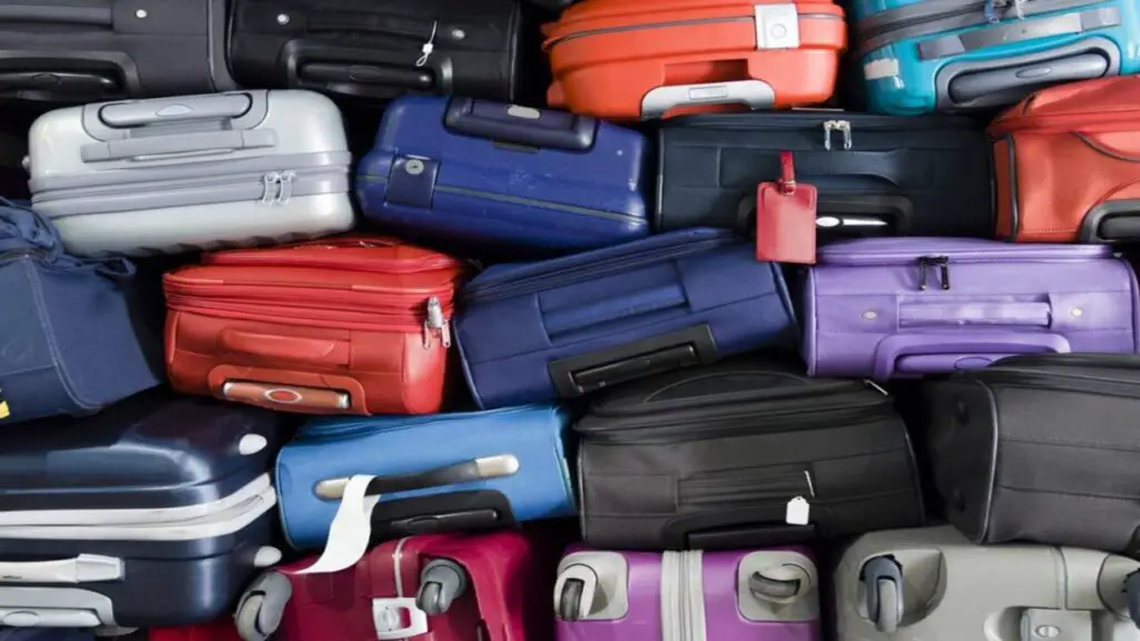 How To Minimize The Risk Of Luggage Delay Or Loss