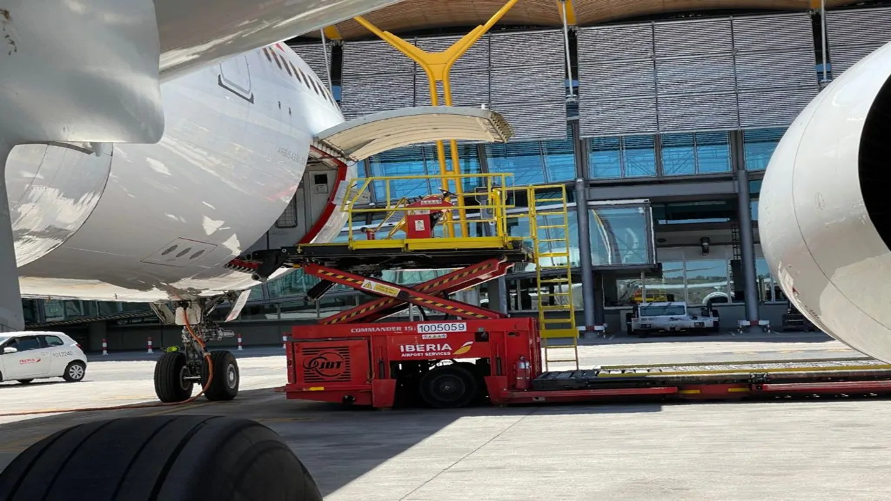 Temperature Of Luggage On Airplane Flight Secrets