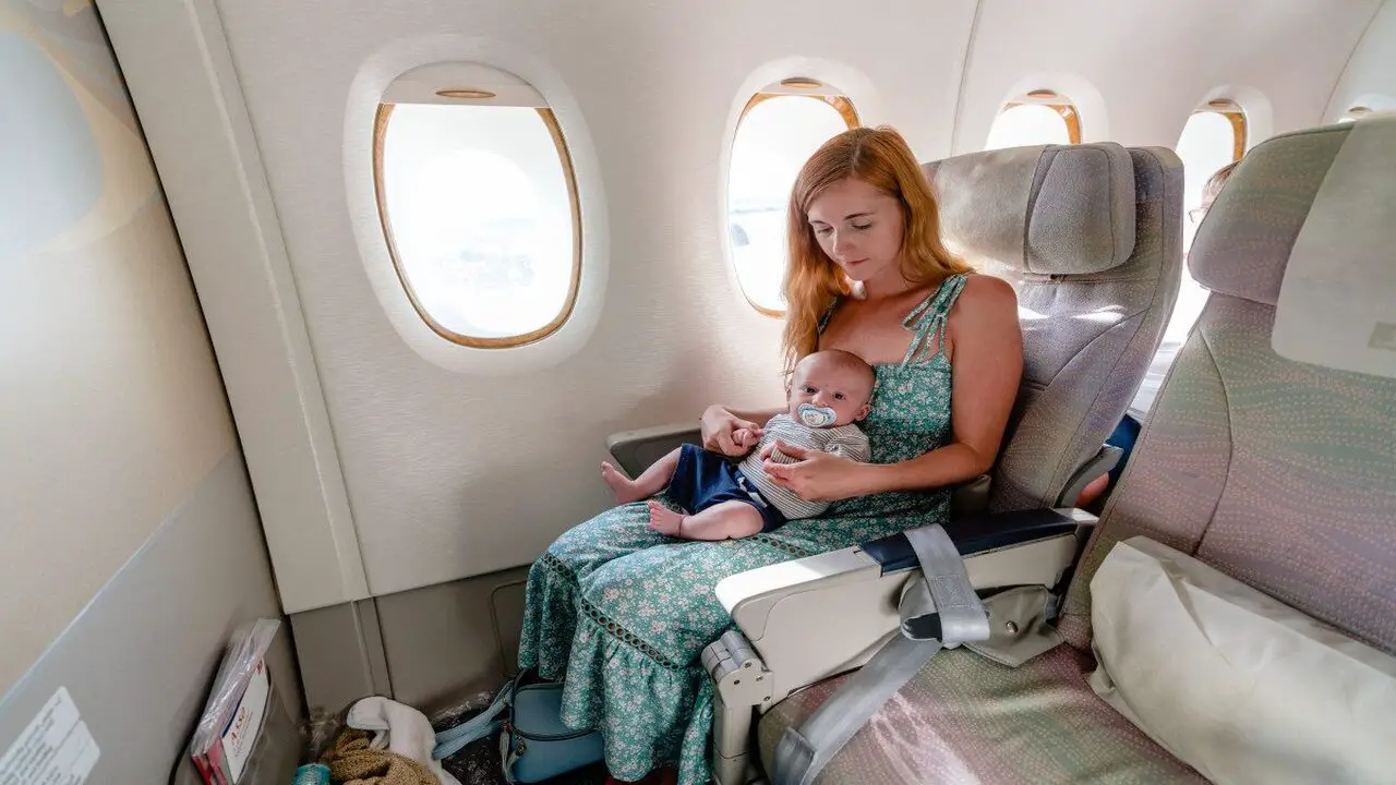 Quick Tips For Changing A Diaper On A Plane